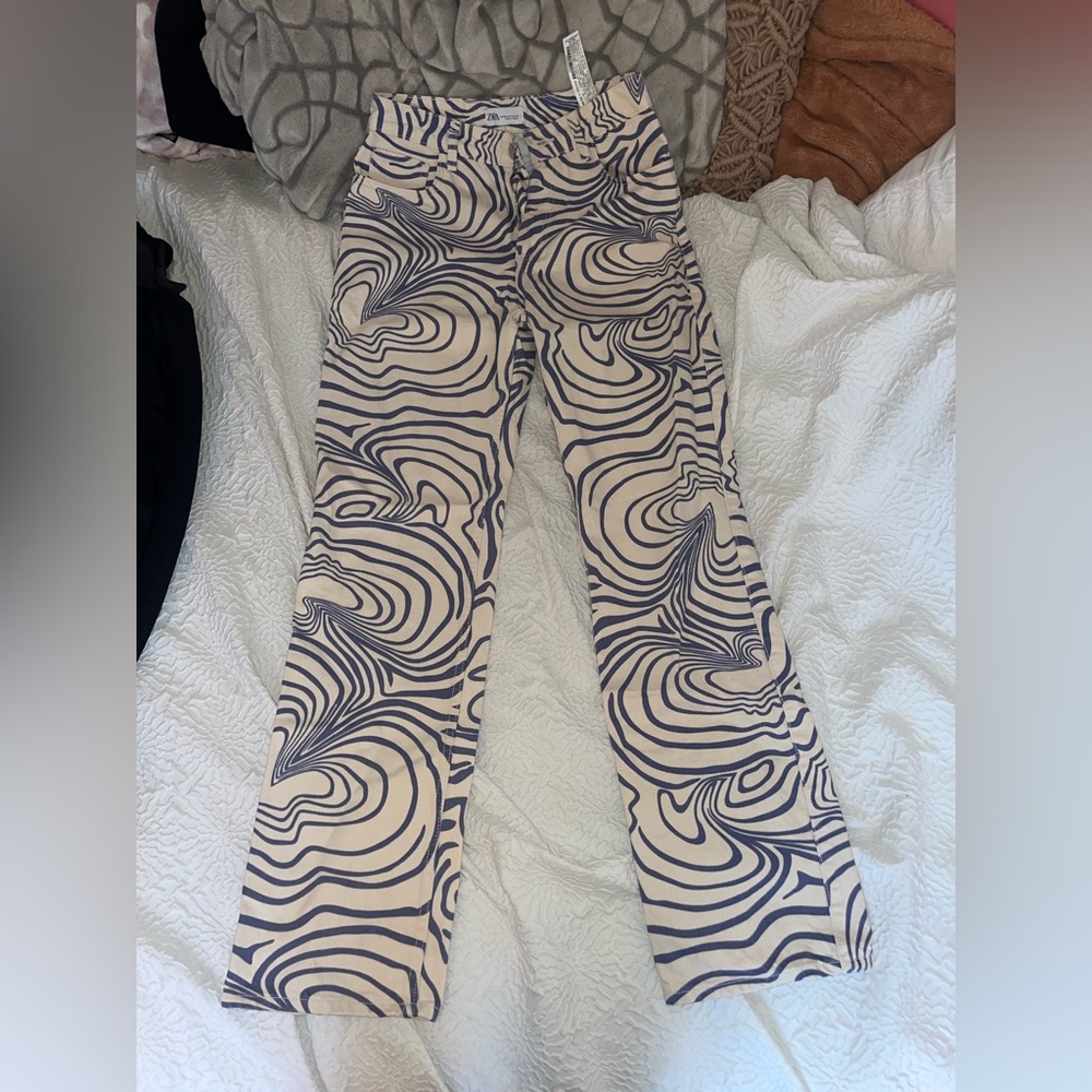 PURPLE AND CREAM ZARA PANTS